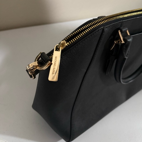 Michael Kors Ciara Large Saffiano Leather Satchel - Picture 4 of 8